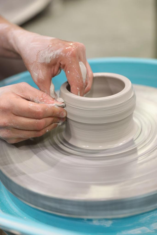 What will you get in our Beginners Wheel Throwing Potery one off class?